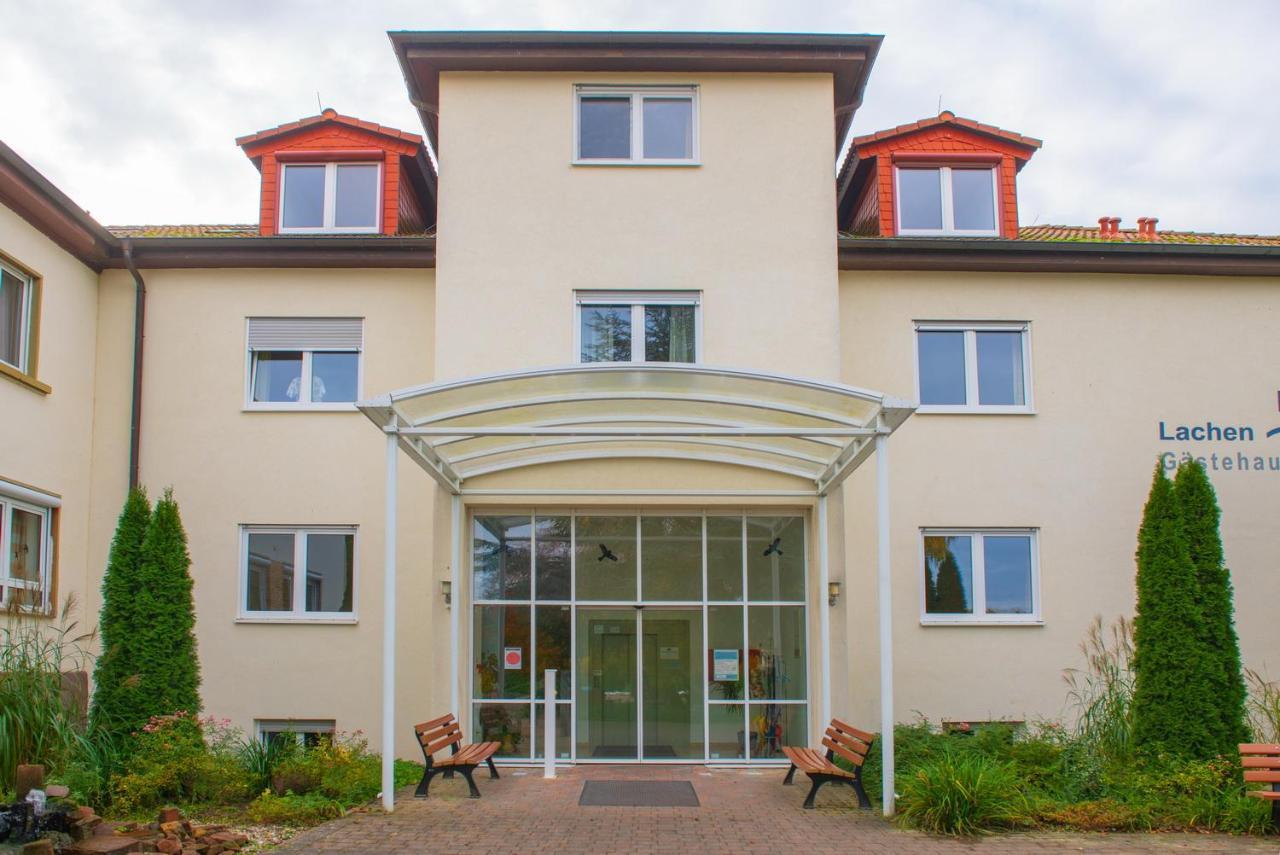 Christliche Gaestehaeuser Weinstrasse Neustadt an der Weinstrasse Ngoại thất bức ảnh