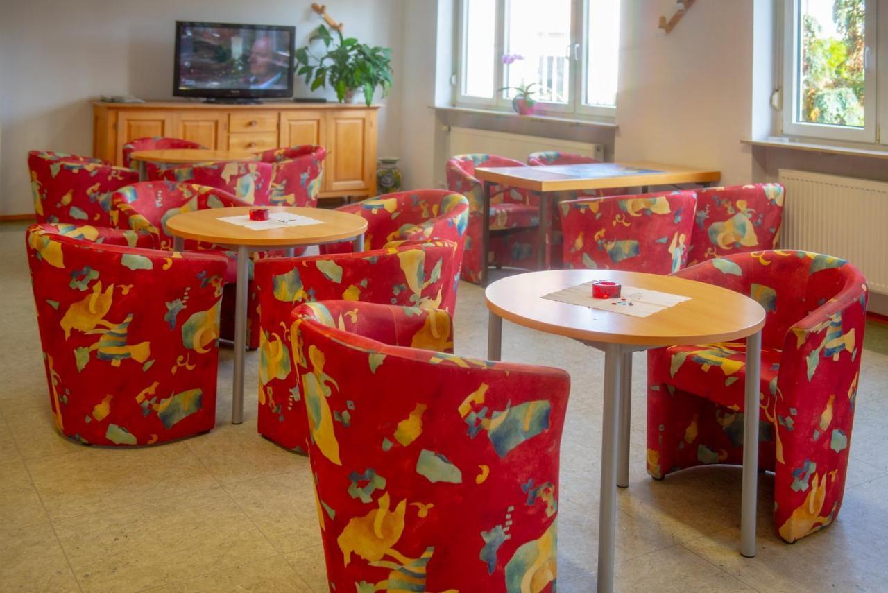 Christliche Gaestehaeuser Weinstrasse Neustadt an der Weinstrasse Ngoại thất bức ảnh